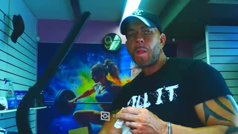 fabxxxl online show from June 5, 2026, 7:03 am