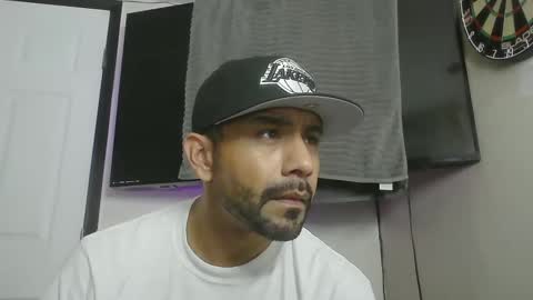 Mark online show from November 9, 2025, 7:06 am