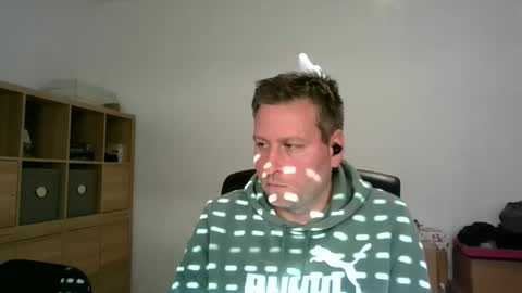 faer_087 online show from December 1, 2025, 11:48 am