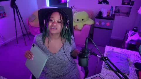 aisha online show from March 7, 2025, 5:51 am