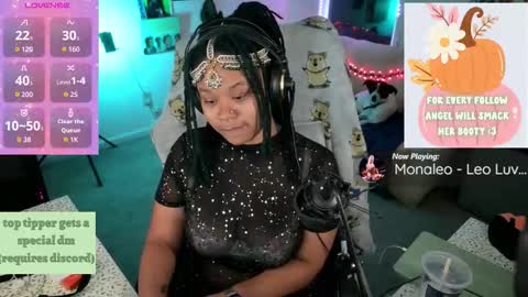 aisha online show from November 25, 2025, 12:54 am