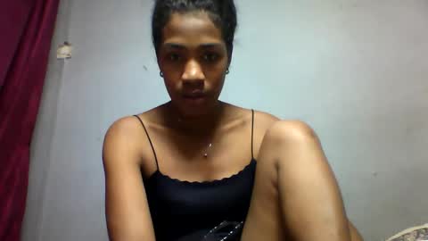 faiqua95 online show from May 3, 2026, 7:42 pm