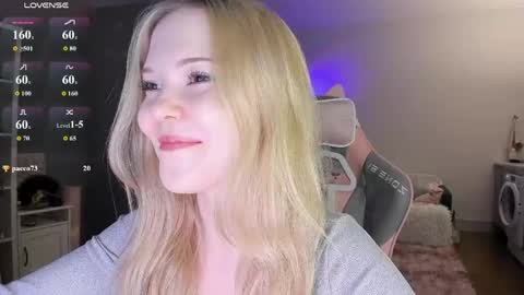 fairy_casey online show from April 28, 2026, 10:04 pm