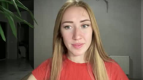 fairy_face online show from October 17, 2025, 9:50 pm