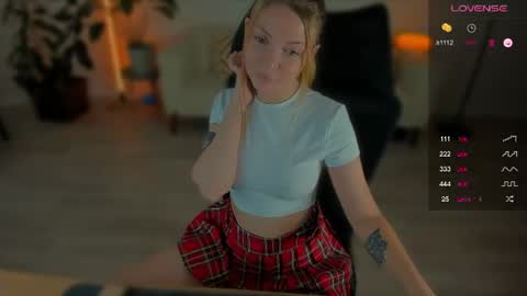 fairy_lele online show from June 22, 2026, 3:25 am