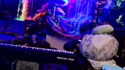 Snapshot of fairy_moan chatting on February 7, 2026, 9:35 am fairy_moan online show from February 7, 2026, 9:35 am