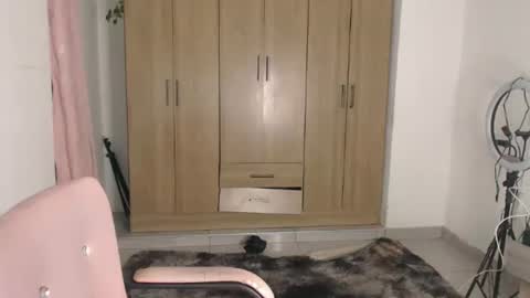 fairylatin online show from February 6, 2025, 1:38 am