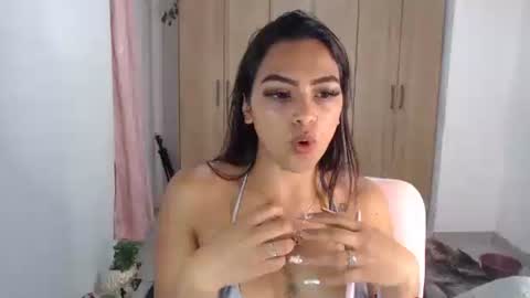 fairylatin online show from February 7, 2025, 1:04 am