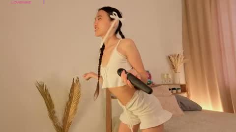 My name is Milisa  online show from May 17, 2026, 10:11 am