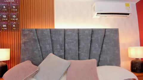  Leila.... online show from April 10, 2026, 12:21 pm