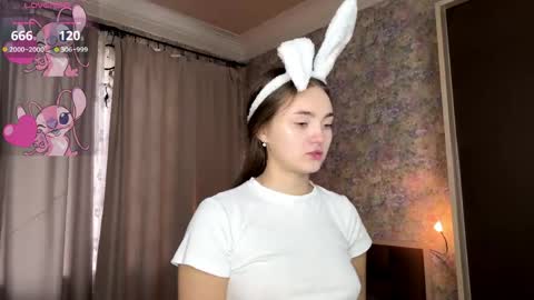 Erika online show from April 18, 2026, 5:33 am