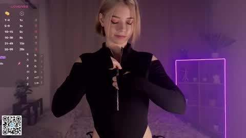 Emilia online show from February 1, 2025, 4:24 am