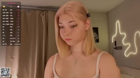 Emilia online show from October 22, 2025, 4:24 am