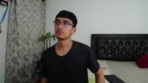 FallGays online show from September 21, 2025, 12:23 am