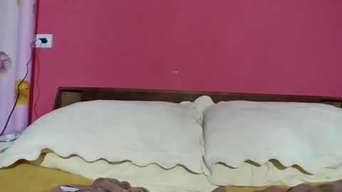 fallinlovecum online show from November 17, 2025, 3:51 pm