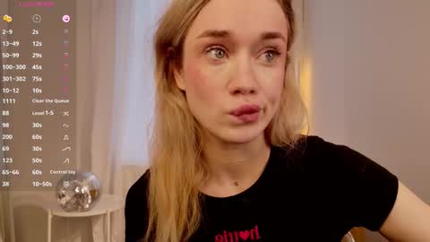 Snapshot of fancyamelia chatting on September 23, 2025, 12:30 pm fancyamelia online show from September 23, 2025, 12:30 pm