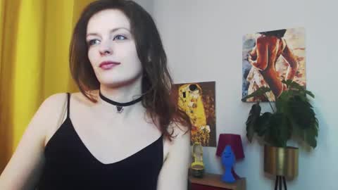 Nadine online show from February 5, 2025, 9:25 am