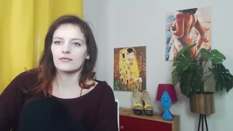 Nadine online show from March 7, 2025, 9:29 am