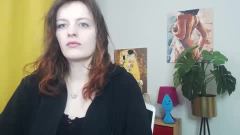 Nadine online show from March 10, 2025, 6:16 am