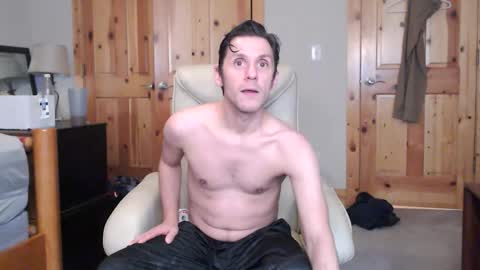 Fan Friction online show from December 3, 2025, 5:33 pm