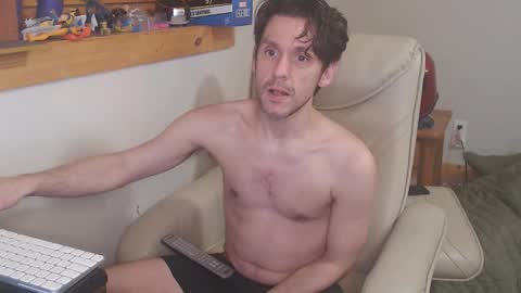 Snapshot of fanfriction chatting on April 5, 2026, 12:52 am Fan Friction online show from April 5, 2026, 12:52 am