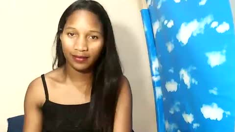 faniriah27 online show from October 9, 2025, 7:56 pm