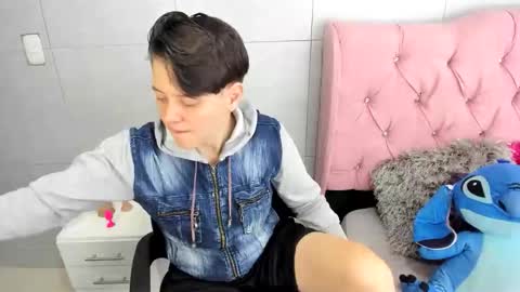 FANNY online show from November 20, 2025, 3:50 am