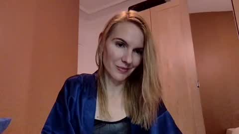 Fanny online show from December 15, 2024, 2:30 am