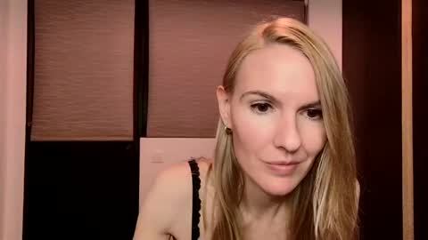 Fanny online show from December 31, 2024, 1:26 am