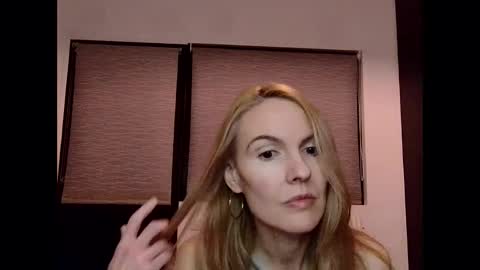 Fanny online show from January 7, 2025, 4:05 pm