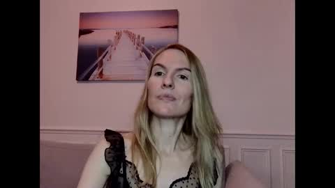 Fanny online show from January 8, 2025, 11:52 pm
