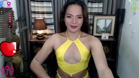 Snapshot of fantacy_babes chatting on February 17, 2026, 9:06 am BRIANNA online show from February 17, 2026, 9:06 am