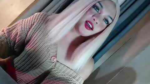 Snapshot of fantasticcock69_daniella chatting on February 13, 2026, 11:23 pm DANIELLA - DONT FORGET TO GIVE ME A THUMBSU UP online show from February 13, 2026, 11:23 pm