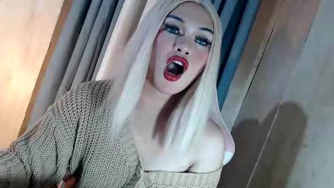 Snapshot of fantasticcock69_daniella chatting on May 11, 2026, 10:21 am DANIELLA - DONT FORGET TO GIVE ME A THUMBSU UP online show from May 11, 2026, 10:21 am
