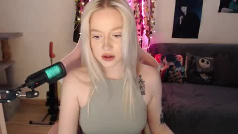 Snapshot of fantasy_lisa chatting on February 27, 2026, 11:10 am Lisa online show from February 27, 2026, 11:10 am