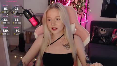 Snapshot of fantasy_lisa chatting on March 27, 2026, 1:44 am Lisa online show from March 27, 2026, 1:44 am