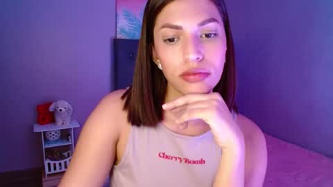 Perla online show from October 2, 2025, 3:24 am