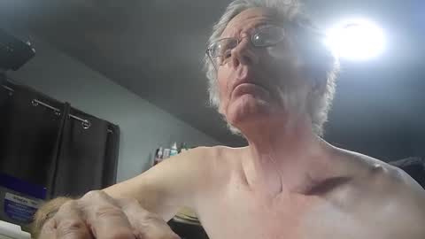 fantasyresort online show from February 11, 2026, 4:06 am