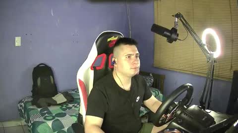 Snapshot of faon_ chatting on November 16, 2025, 5:13 am faon_ online show from November 16, 2025, 5:13 am