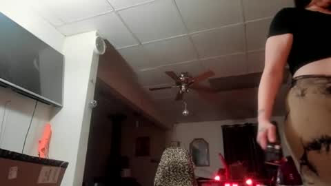 Scarlett online show from April 3, 2026, 8:34 am