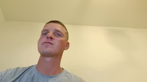 Snapshot of farafonoff chatting on November 2, 2025, 8:11 pm farafonoff online show from November 2, 2025, 8:11 pm