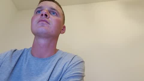 Snapshot of farafonoff chatting on November 8, 2025, 7:56 pm farafonoff online show from November 8, 2025, 7:56 pm