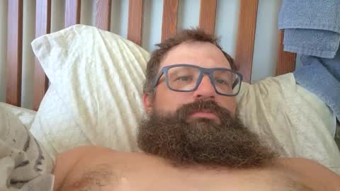 Snapshot of farm2boy chatting on October 9, 2025, 2:48 pm Farm2boy online show from October 9, 2025, 2:48 pm