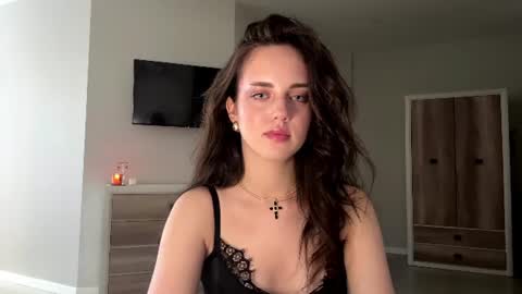 Snapshot of farrahburde chatting on June 20, 2026, 3:15 pm Mia online show from June 20, 2026, 3:15 pm