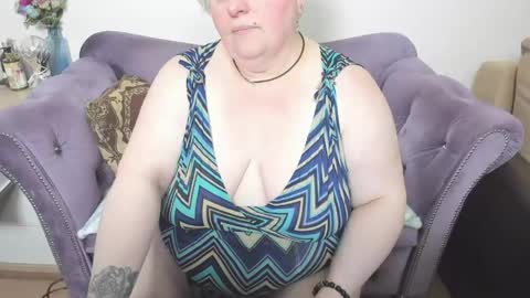 fashiona online show from April 20, 2026, 9:16 pm