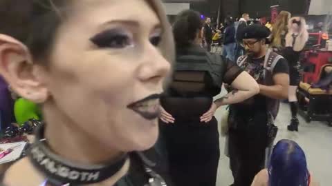  Lily  Waifu  online show from October 26, 2025, 8:48 pm