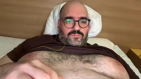 Snapshot of fatandfurry chatting on October 9, 2025, 11:03 pm Mammouth online show from October 9, 2025, 11:03 pm