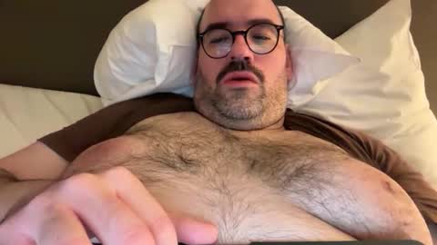 Snapshot of fatandfurry chatting on March 26, 2026, 4:40 am Mammouth online show from March 26, 2026, 4:40 am