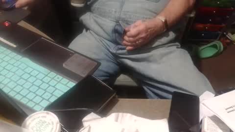 Fred. online show from April 11, 2026, 7:45 am