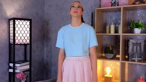 Mary online show from October 6, 2025, 7:22 pm